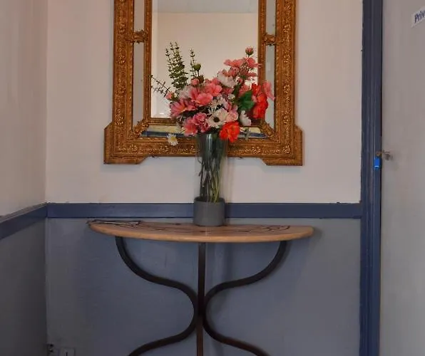 Aux Lys D'or 2* Réalville