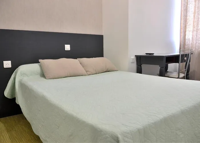 Aux Lys D'or Hotel Réalville