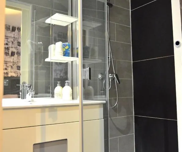 Aux Lys D'or 2* Réalville