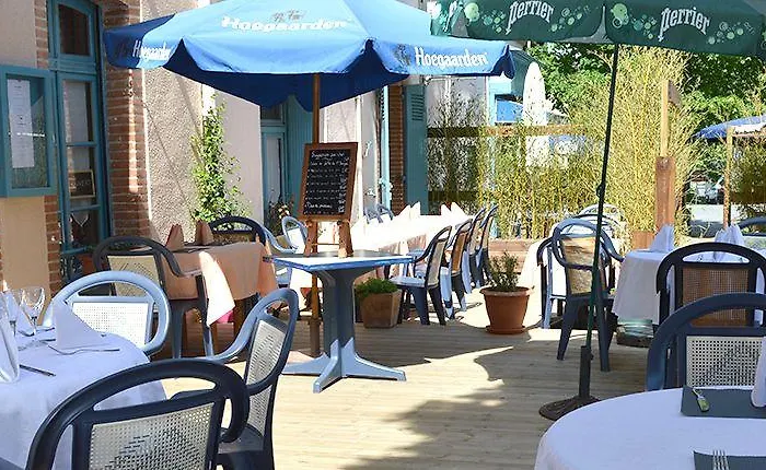 Aux Lys D'or 2* Réalville