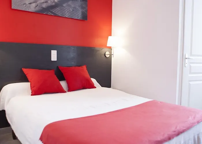 Hotel Aux Lys D'or 2*