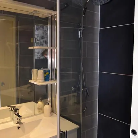 奥斯利朵酒店 2* Réalville