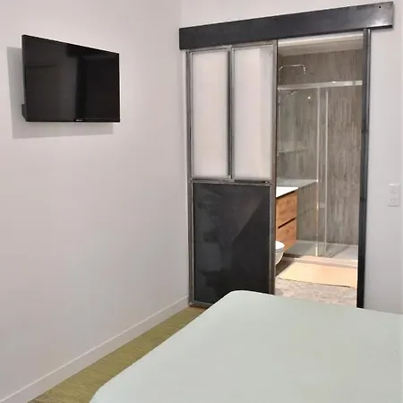 奥斯利朵酒店 Réalville