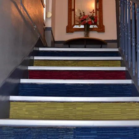 Aux Lys D'or Hotel